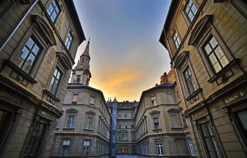 Focus Point Apartments Budapest Exteriör bild